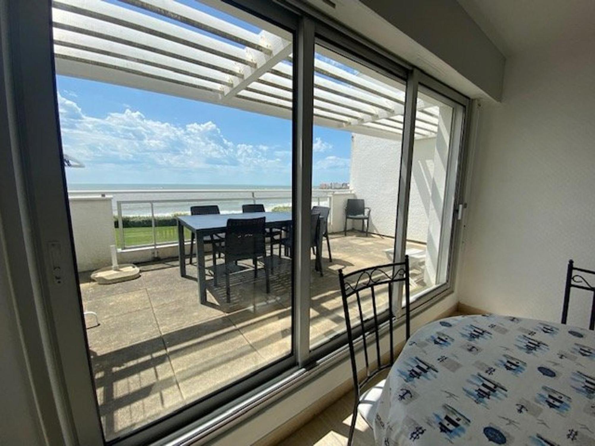 Appartement Moderne Avec Terrasse Et Garage A Royan - Fr-1-494-65 Εξωτερικό φωτογραφία
