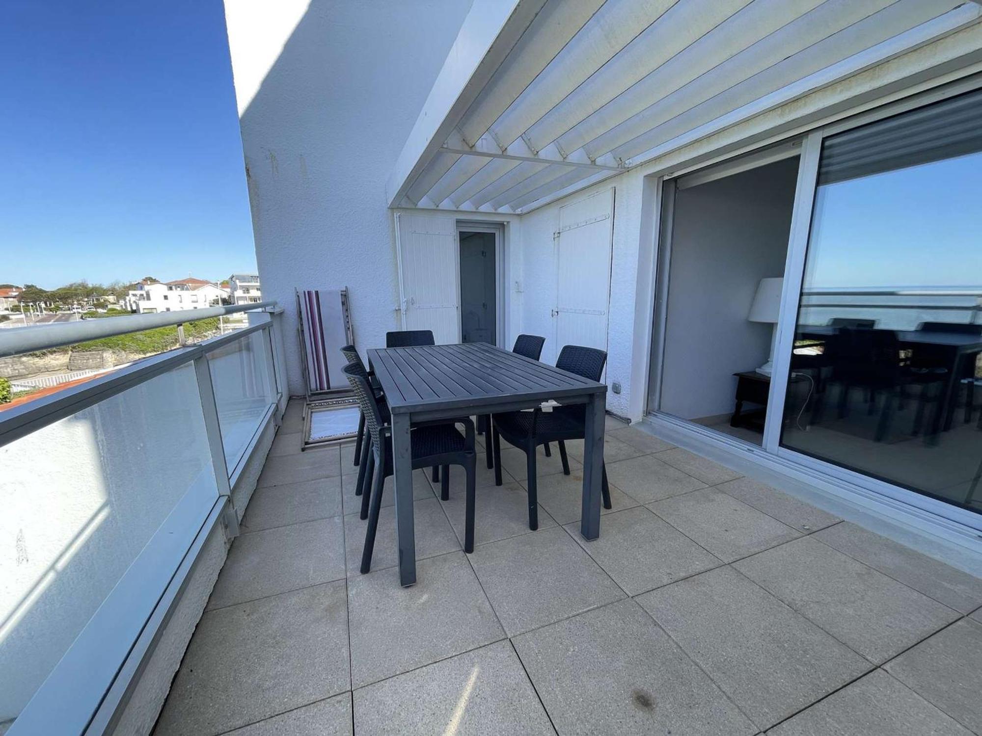 Appartement Moderne Avec Terrasse Et Garage A Royan - Fr-1-494-65 Εξωτερικό φωτογραφία